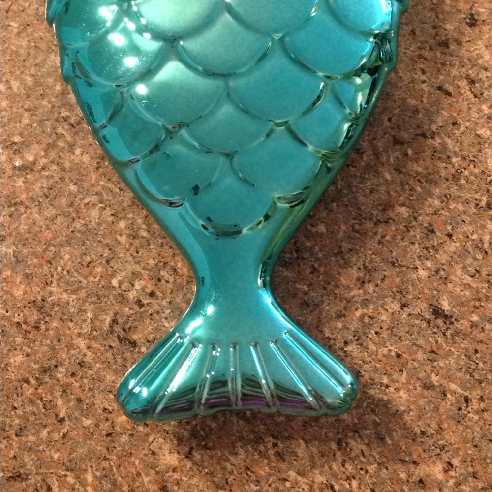 SOLD! 🐠🐬🐟 - Picture 5 of 5